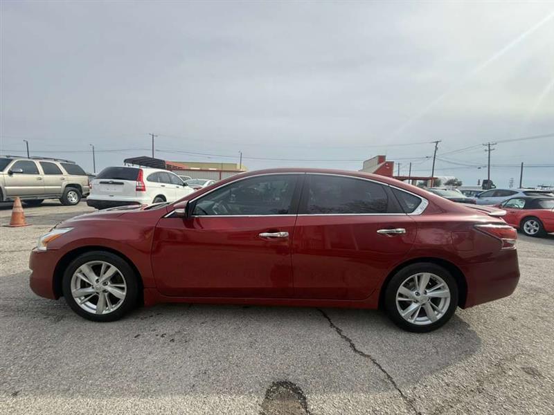 2015 Nissan Altima - Image 3
