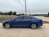 2017 Volkswagen Passat - Preview 3