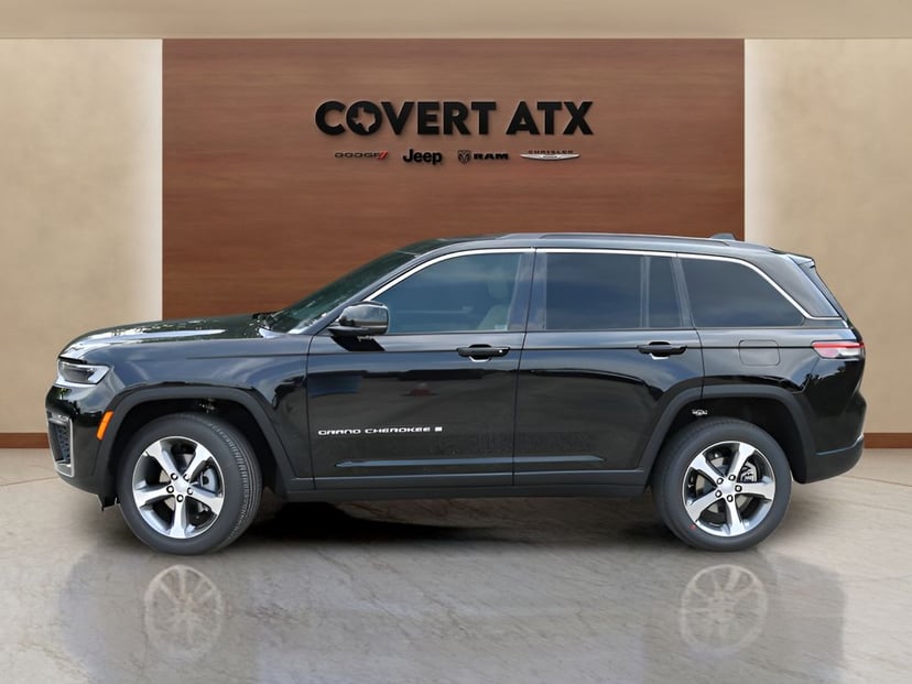 2026 Jeep Grand Cherokee - Image 2