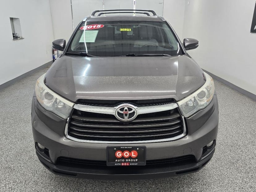 2015 Toyota Highlander - Image 3