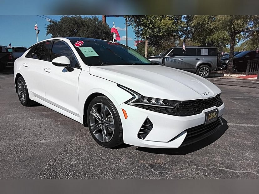 2023 Kia K5 - Image 1