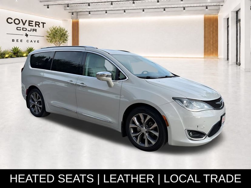2017 Chrysler Pacifica - Image 1