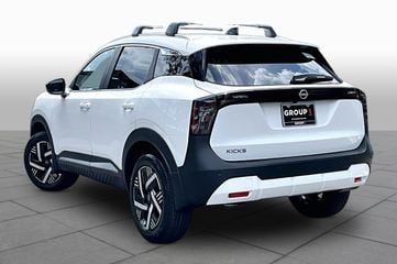 2026 Nissan Kicks - Image 2