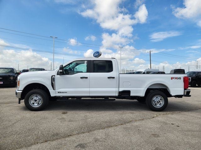 2026 Ford F-250 - Image 2