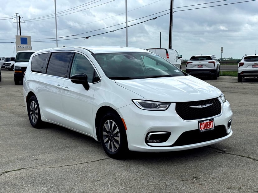 2024 Dodge Pacifica - Image 2