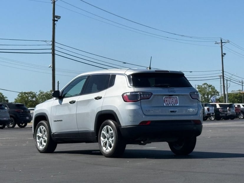 2025 Jeep Compass - Image 2