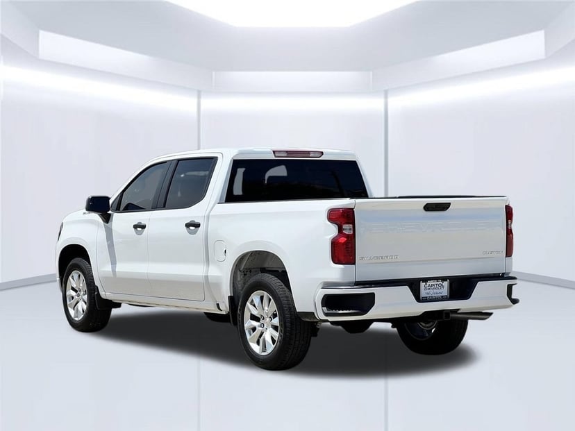 2026 Chevrolet Silverado 1500 - Image 2