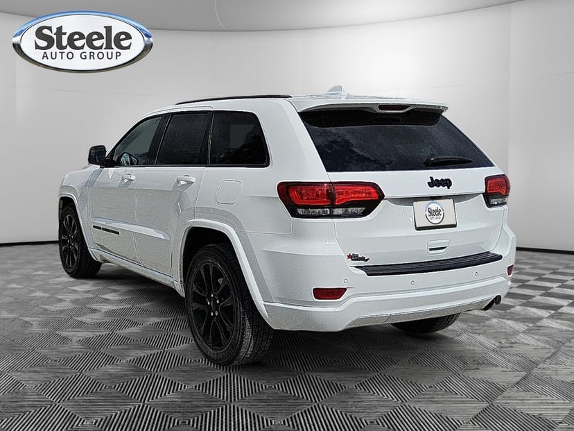 2022 Jeep Grand Cherokee - Image 3