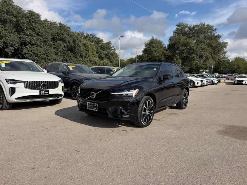2023 Volvo XC60 - Image 1