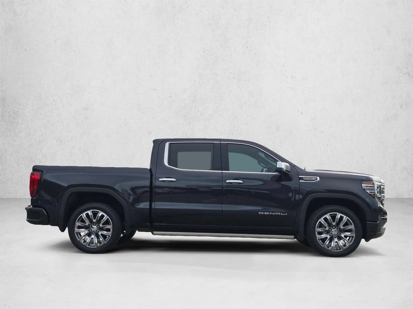 2023 GMC Sierra - Image 2