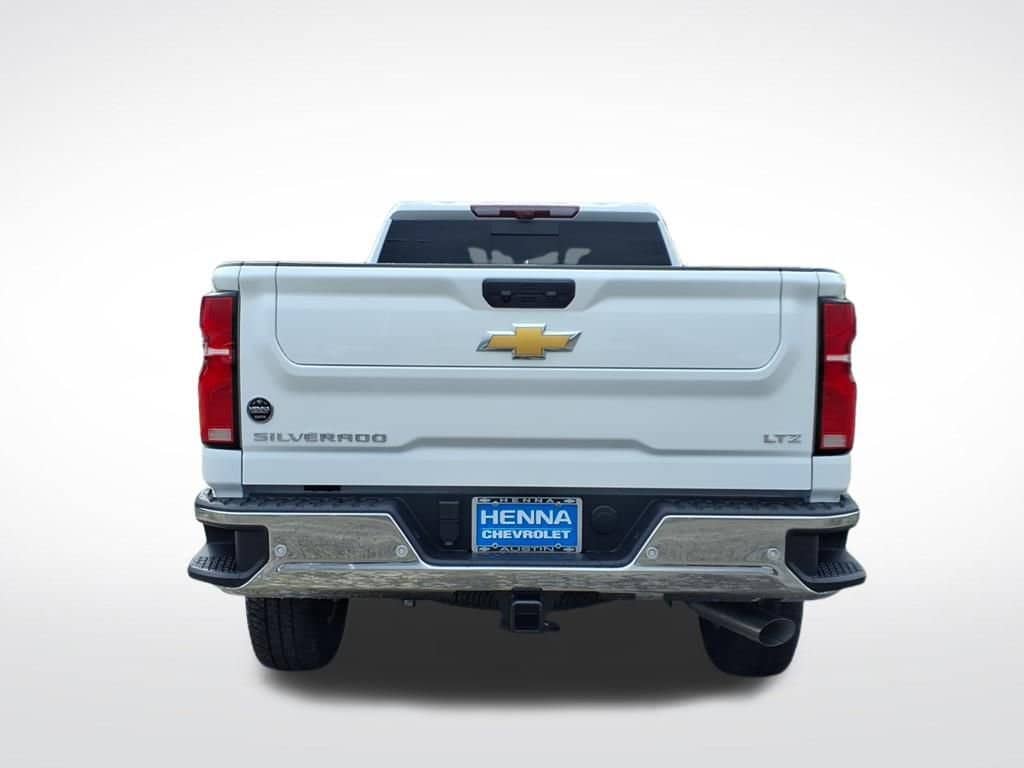2026 Chevrolet Silverado 3500 HD - Image 3