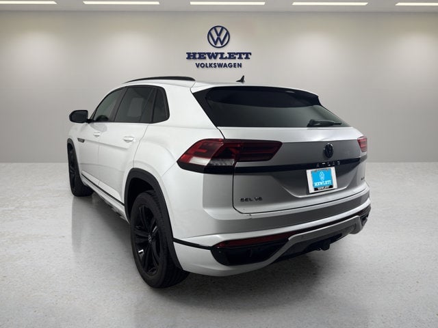 2023 Volkswagen Atlas Cross Sport - Image 3