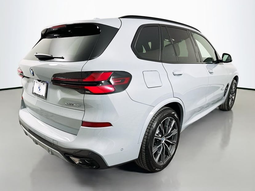 2026 BMW X5 - Image 3