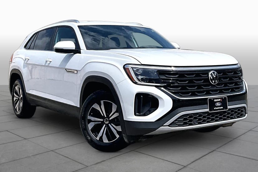 2024 Volkswagen Atlas Cross Sport - Image 3