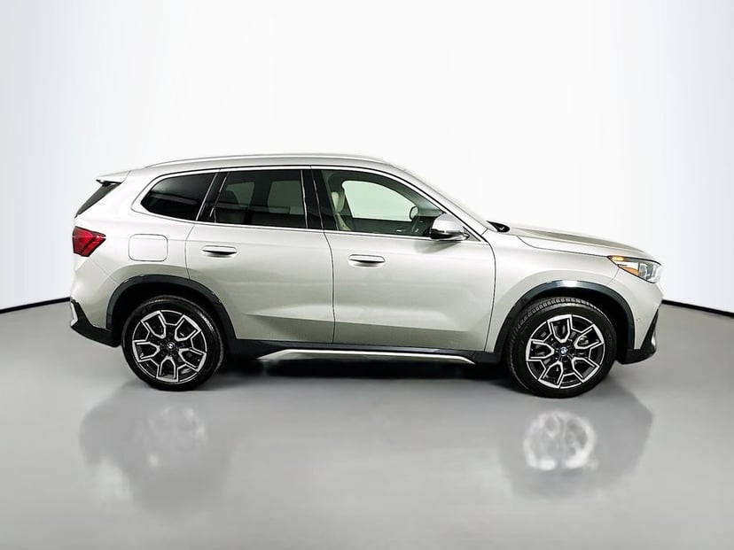 2023 BMW X1 - Image 2