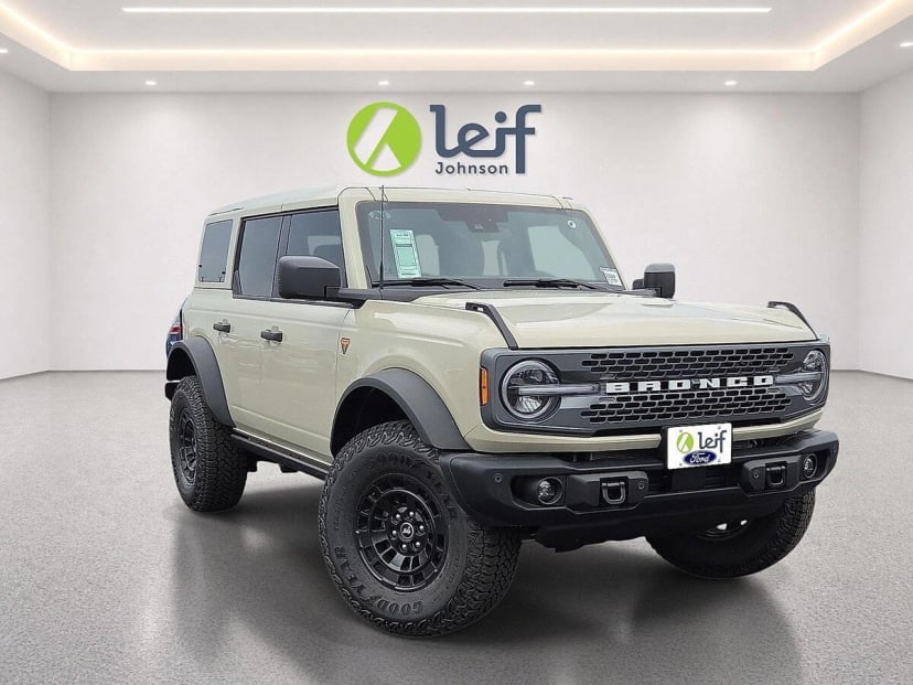 2026 Ford Bronco - Image 1