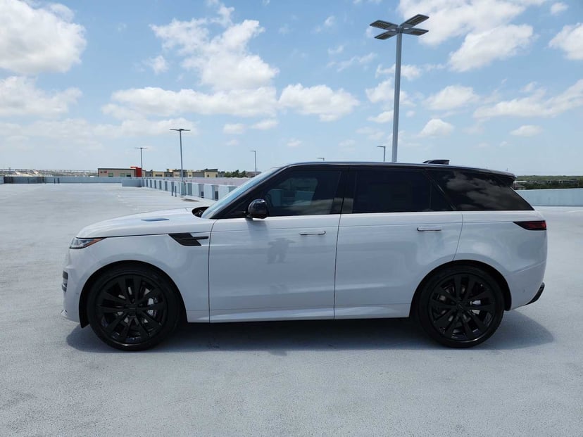 2026 Land Rover Range Rover Sport - Image 2
