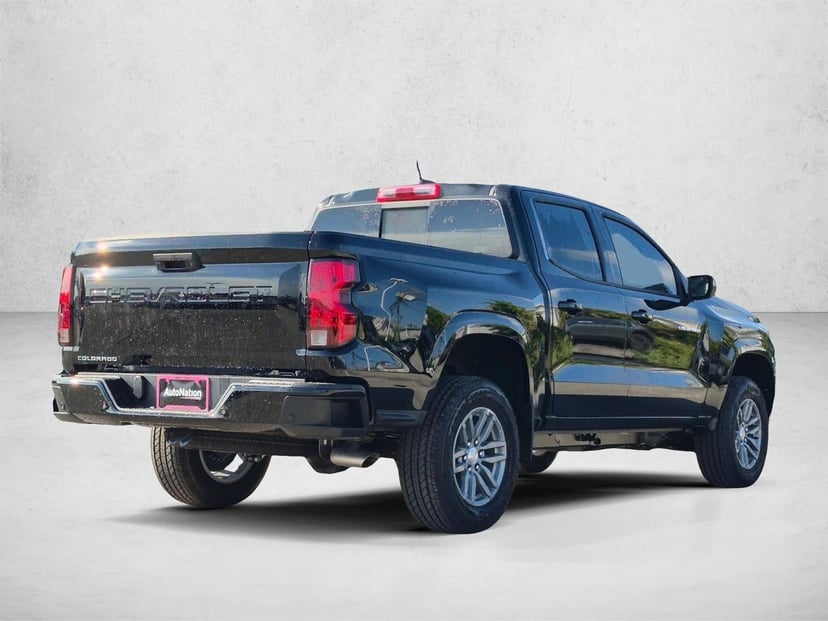 2026 Chevrolet Colorado - Image 2