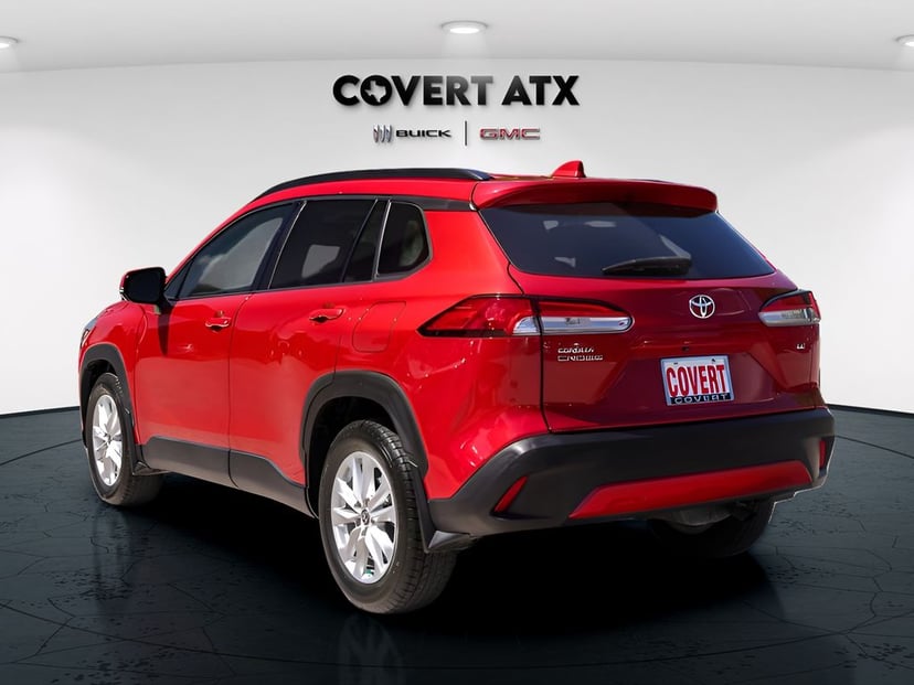 2024 Toyota Corolla Cross - Image 2