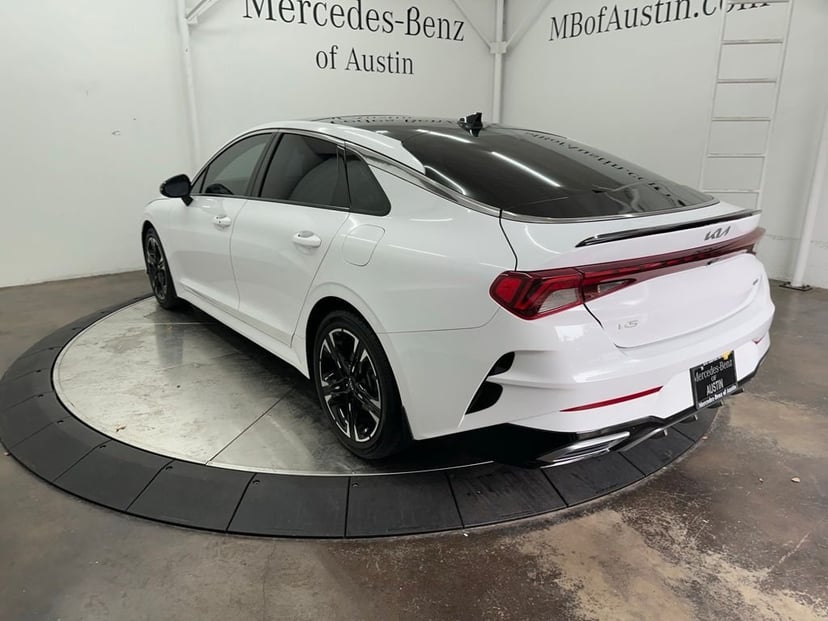 2023 Kia K5 - Image 2