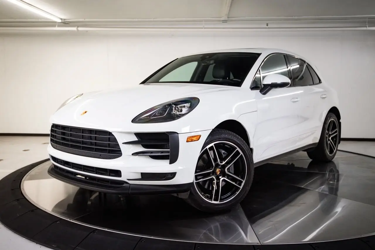2020 Porsche Macan - Image 1