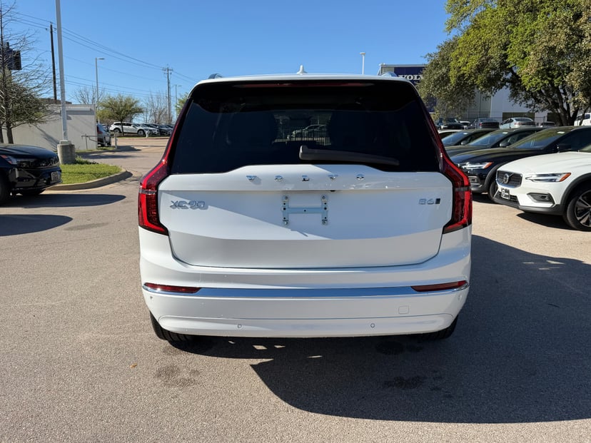 2026 Volvo XC90 - Image 3