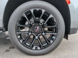 2024 GMC Yukon - Preview 13