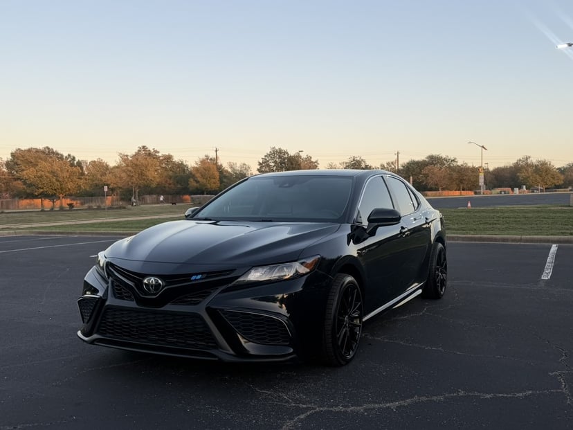 2021 Toyota Camry - Image 1