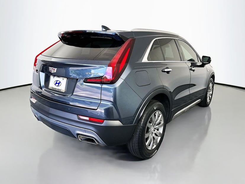 2021 Cadillac XT4 - Image 3