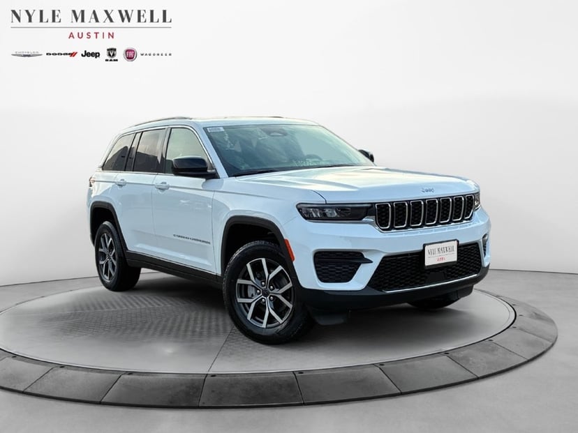 2027 Jeep Grand Cherokee - Image 1