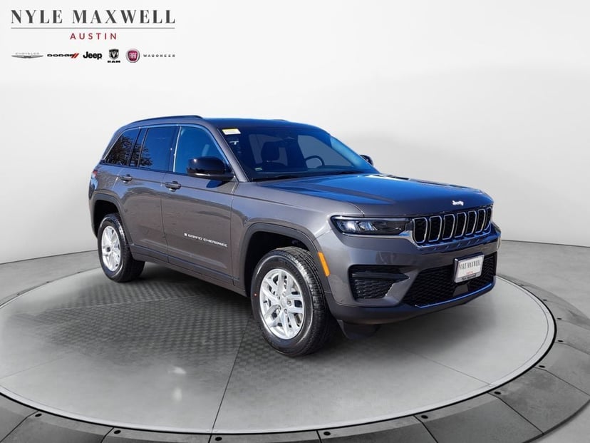 2025 Jeep Grand Cherokee - Image 1
