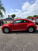 2019 Volkswagen Beetle - Preview 2