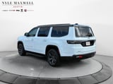 2026 Jeep Grand Wagoneer - Preview 14