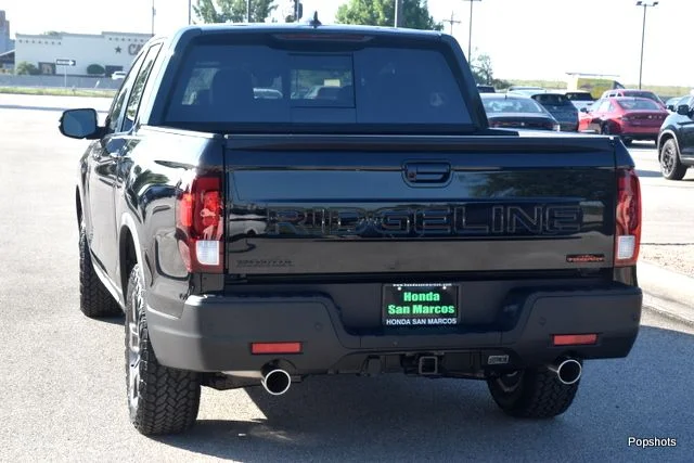 2026 Honda Ridgeline TrailSport 4D Crew Cab Crystal Black Pearl - Image 3