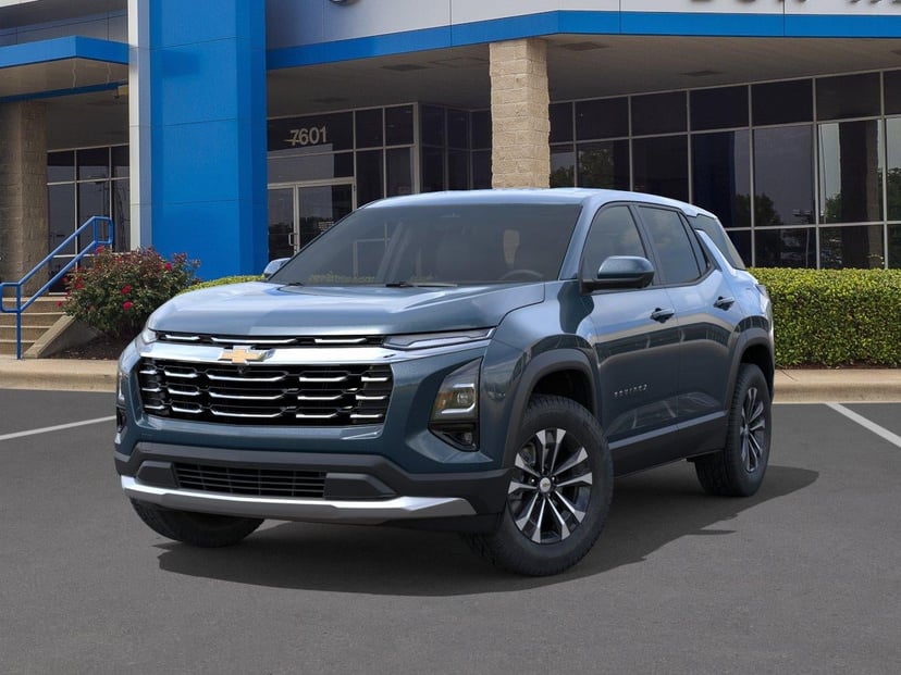 2027 Chevrolet Equinox - Image 3