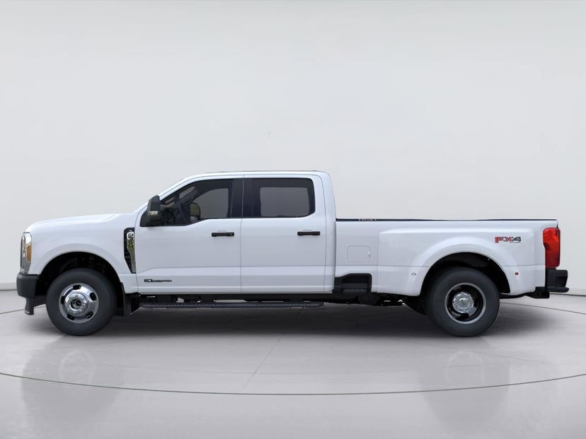 2026 Ford F-350 - Image 3