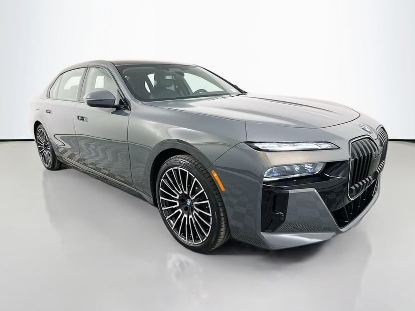 2026 BMW 7 Series - Image 2