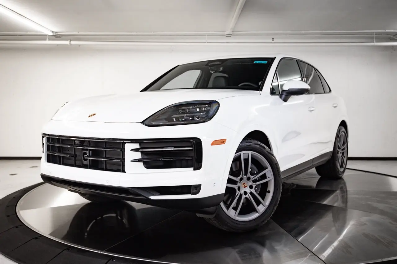 2026 Porsche Cayenne - Image 1