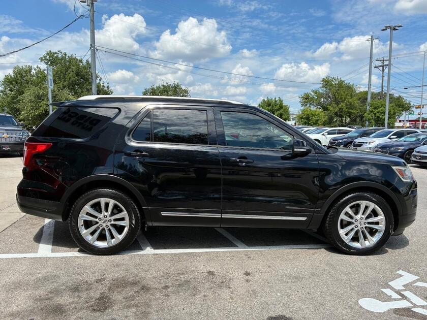 2018 Ford Explorer - Image 3