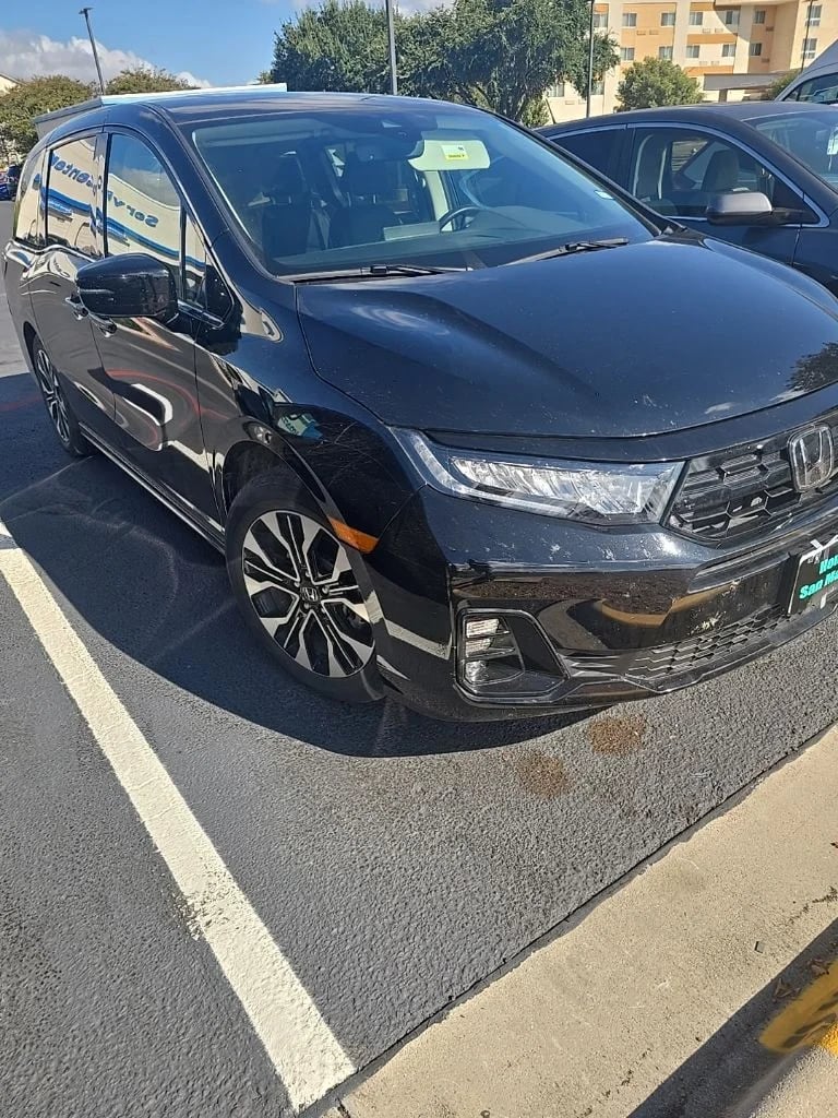 2025 Honda Odyssey - Image 1