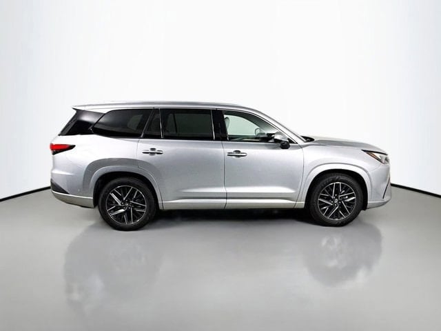 2024 Lexus TX - Image 2