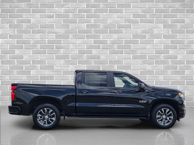 2023 Chevrolet Silverado 1500 - Image 2