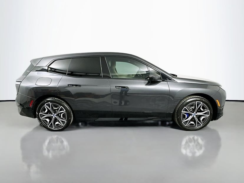 2024 BMW iX - Image 2