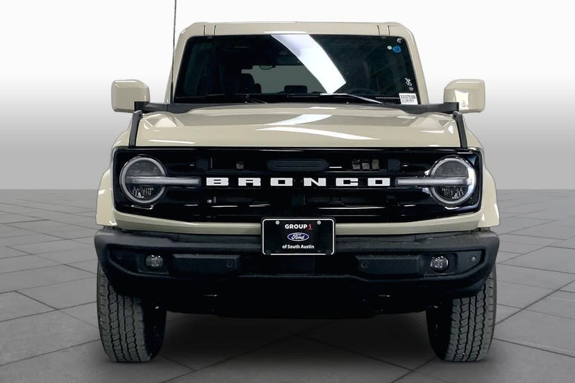 2026 Ford Bronco - Image 3