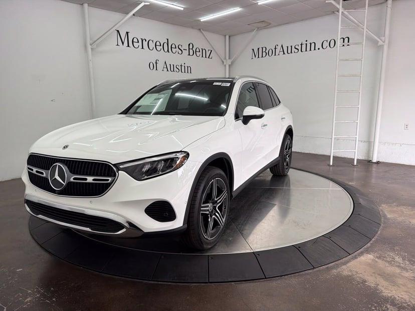 2027 Mercedes-Benz GLC - Image 1