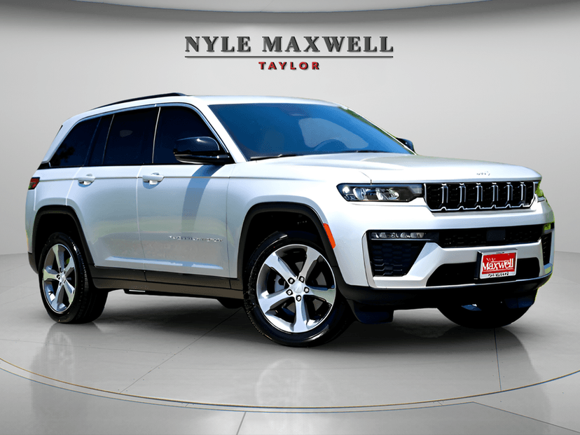 2026 Jeep Grand Cherokee - Image 1