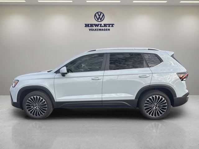 2027 Volkswagen Taos - Image 1