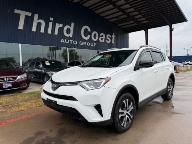 2017 Toyota RAV4 - Image 1