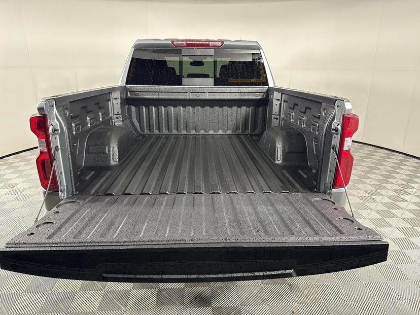 2026 Chevrolet Silverado 1500 - Image 2
