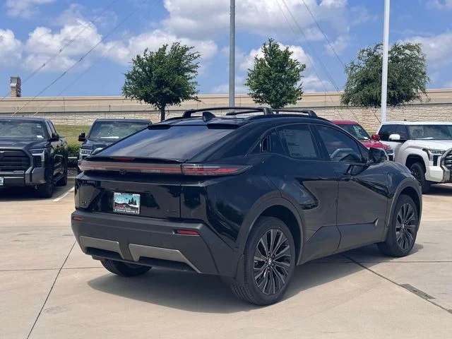 2026 Toyota C-HR - Image 3